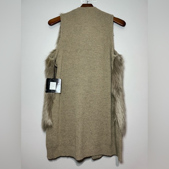 Cliche Faux Fur Sweater Vest Size Medium Color Tan - Picture 7 of 7